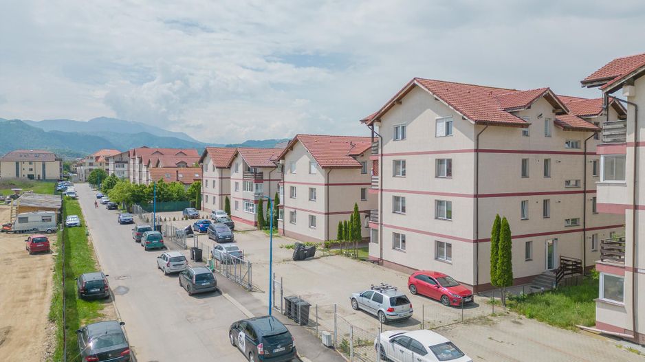 Apartament 2 camere mobilat si loc de parcare in Tractorul - Poză 14