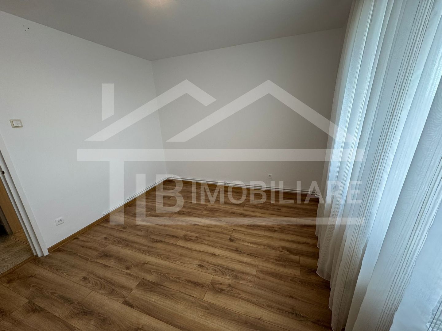 Apartament cu 2 camere, 50mp, Zona Ultracentrala - Poză 2