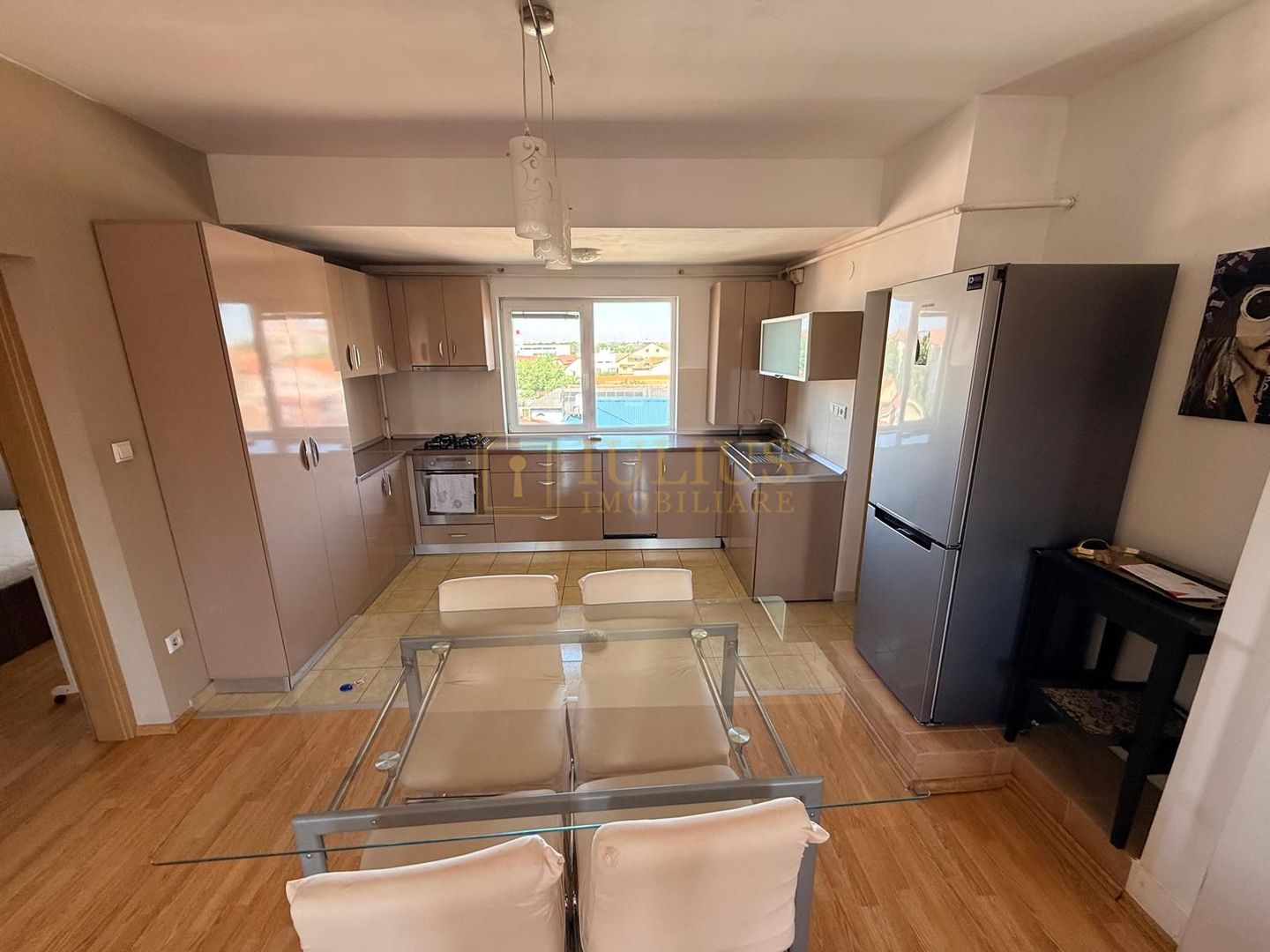 3 camere- 2 dormitoare| Zona Cetății| Centrală pe gaz| pet friendly - Poză 3