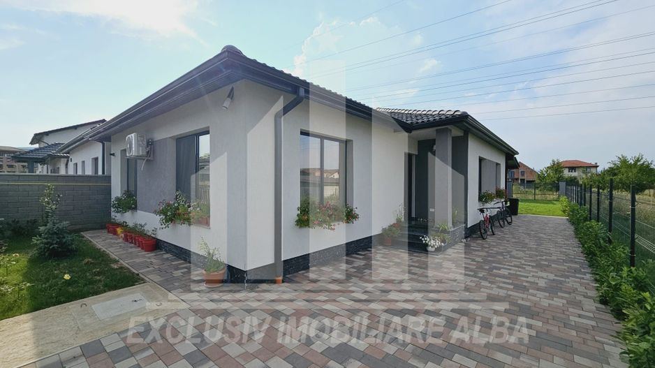Casa individuala de vanzare, Alba-Micesti - Poză 1
