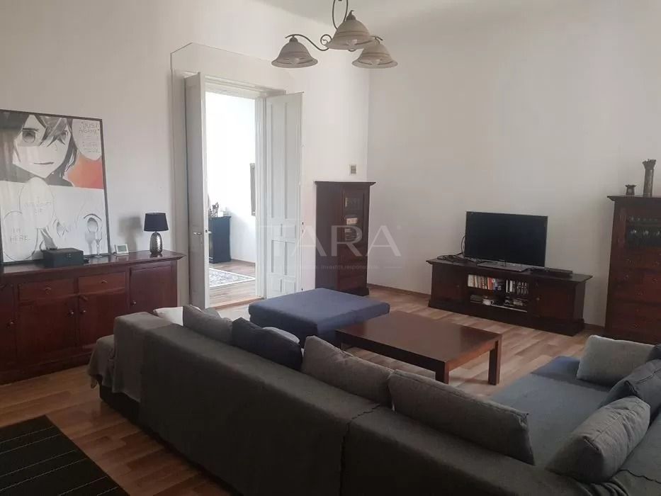 Apartament de 4 camere in zona Ultracentrala - Poză 2