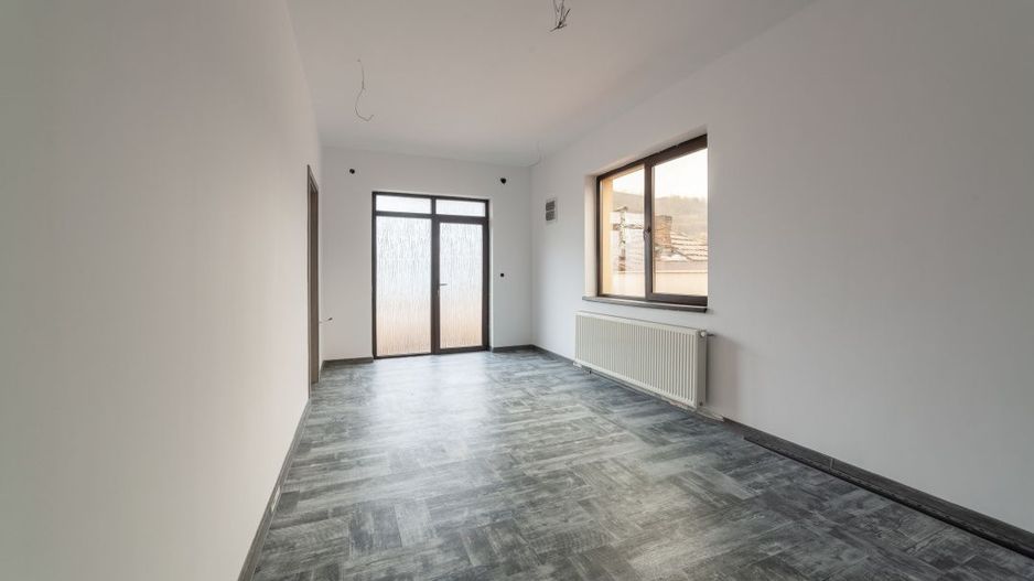 Casă spațioasă P+1+M – Izvorani, Ștefănești | Ideală pentru 2 familii! - Poză 5