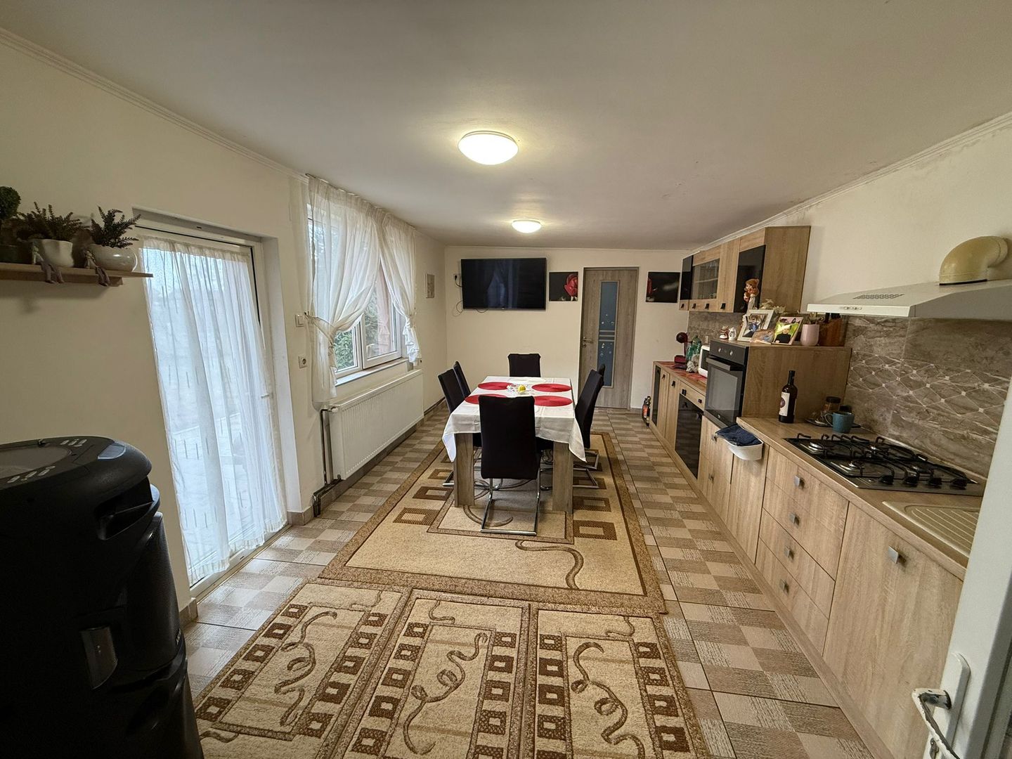 Casa spatioasa de vanzare plan parter in Osorhei - Poză 9