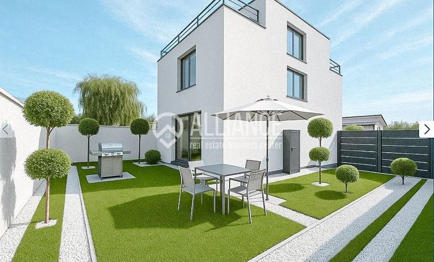 PALAZU MARE(COD 05) - Curte proprie. Vedere panoramică spre lac. - Poză 2