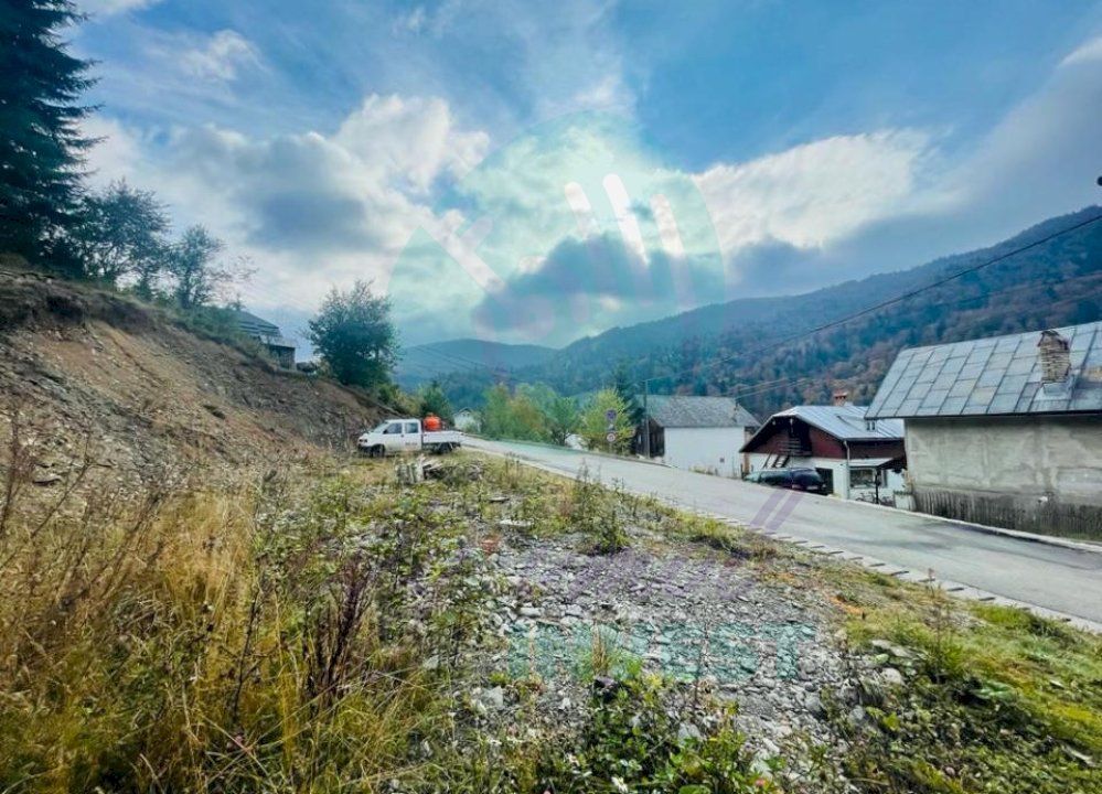 Teren 343 mp ideal cabana in Azuga - Poză 2