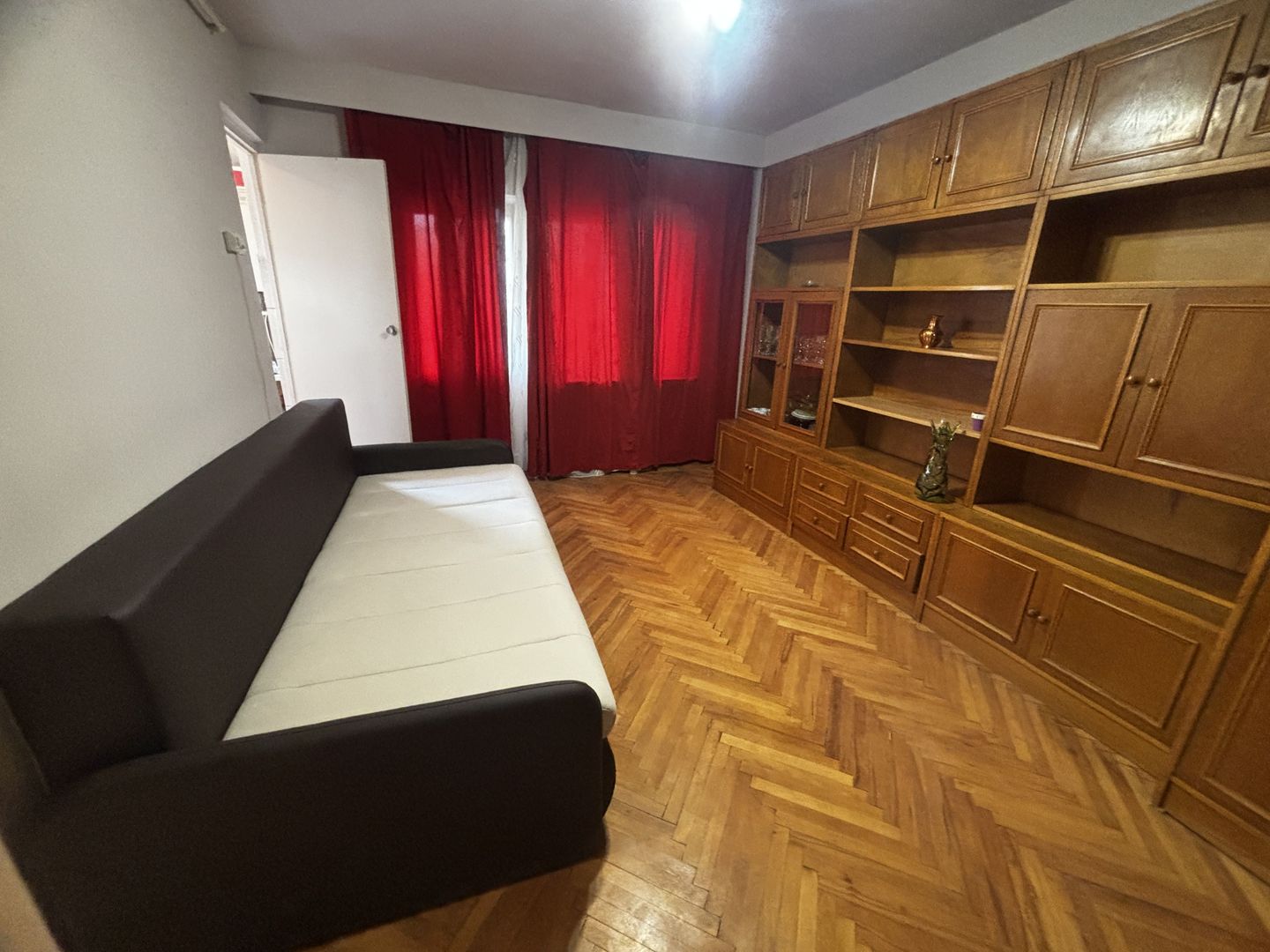 Garsonieră 25 M² etaj 1 Aleea Luceafărului - Poză 3