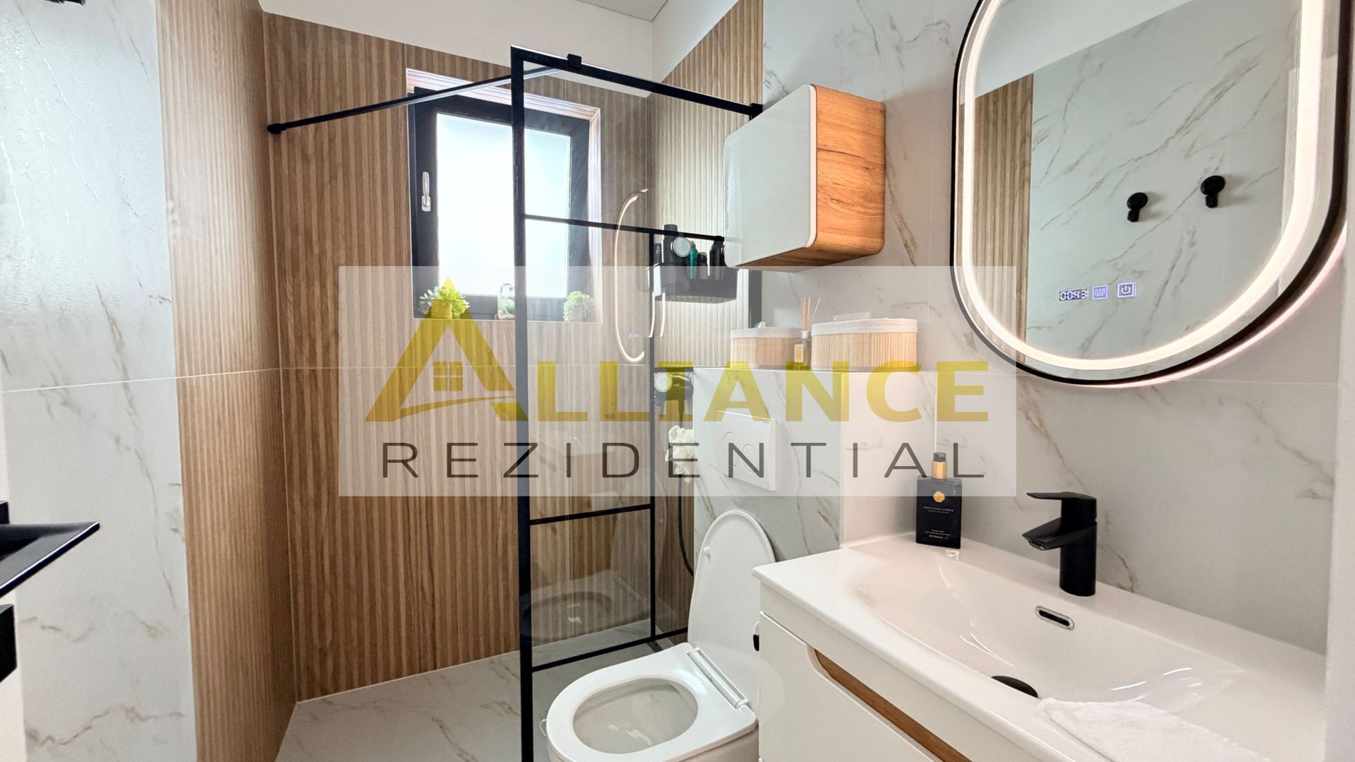 CASA ULTRAMODERNA DE VANZARE IN BERCENI | COMPLET MOBILATA SI UTILATA - Poză 12