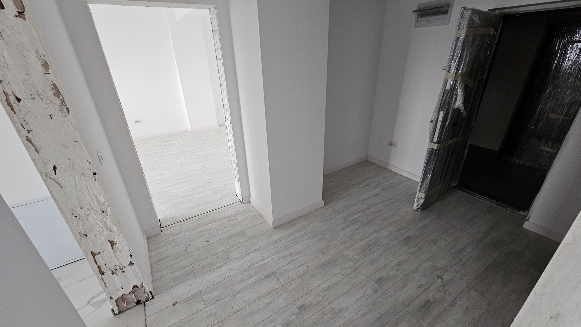 APARTAMENT NOU - 2 camere, ETAJ 6, BLOC NOU - zona CARTIER; - Poză 7