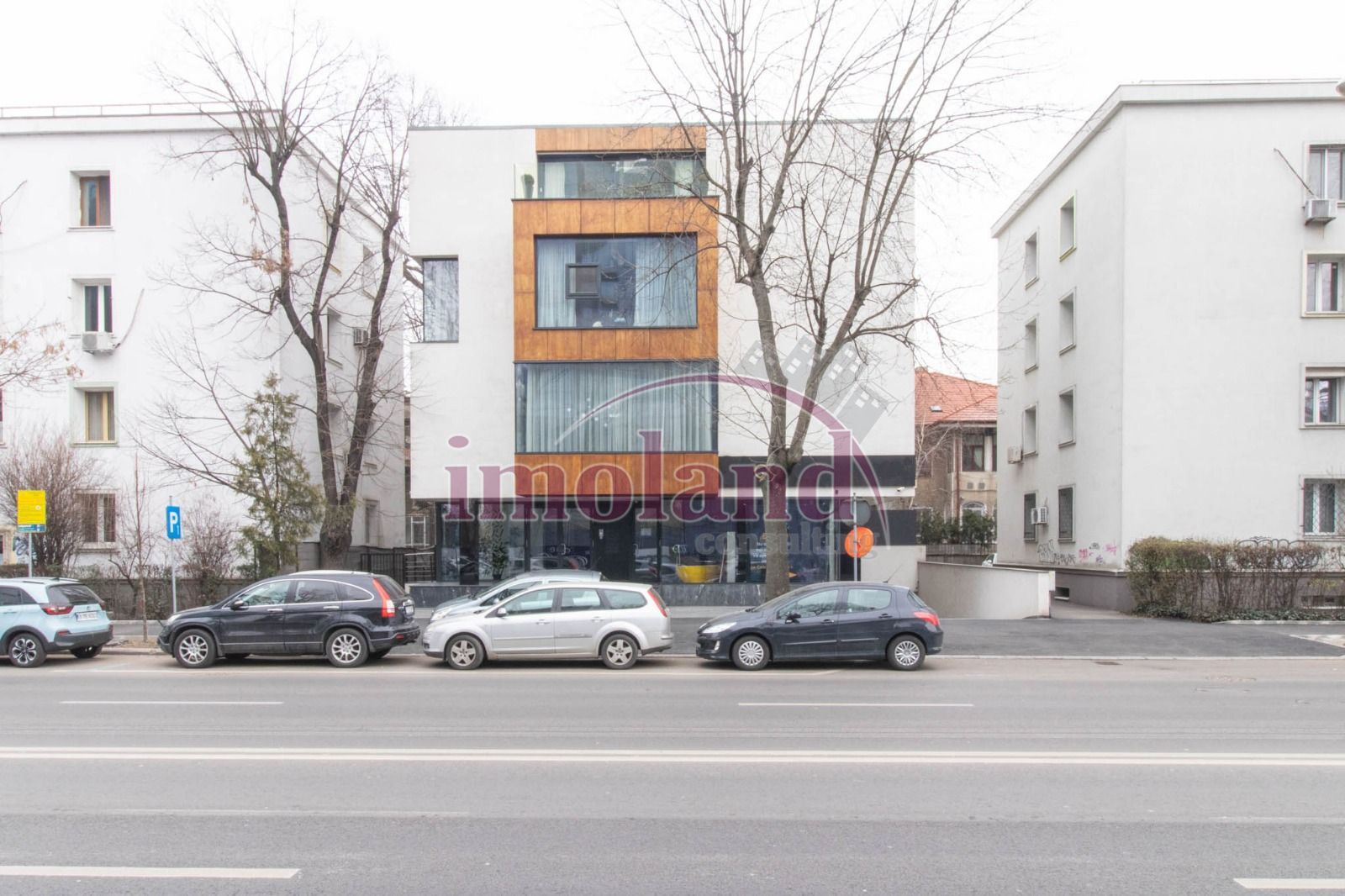 Inchiriere Spatiu Comercial/Showroom stradal - Vitrina si terasa - Floreasca - Poză 1