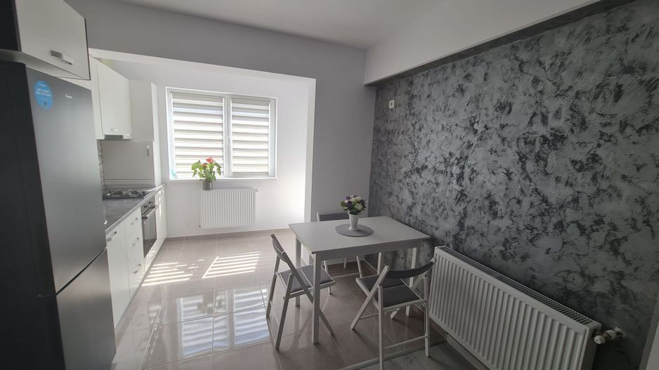 De închiriat apartament 2 camere Grand Arena - Poză 3