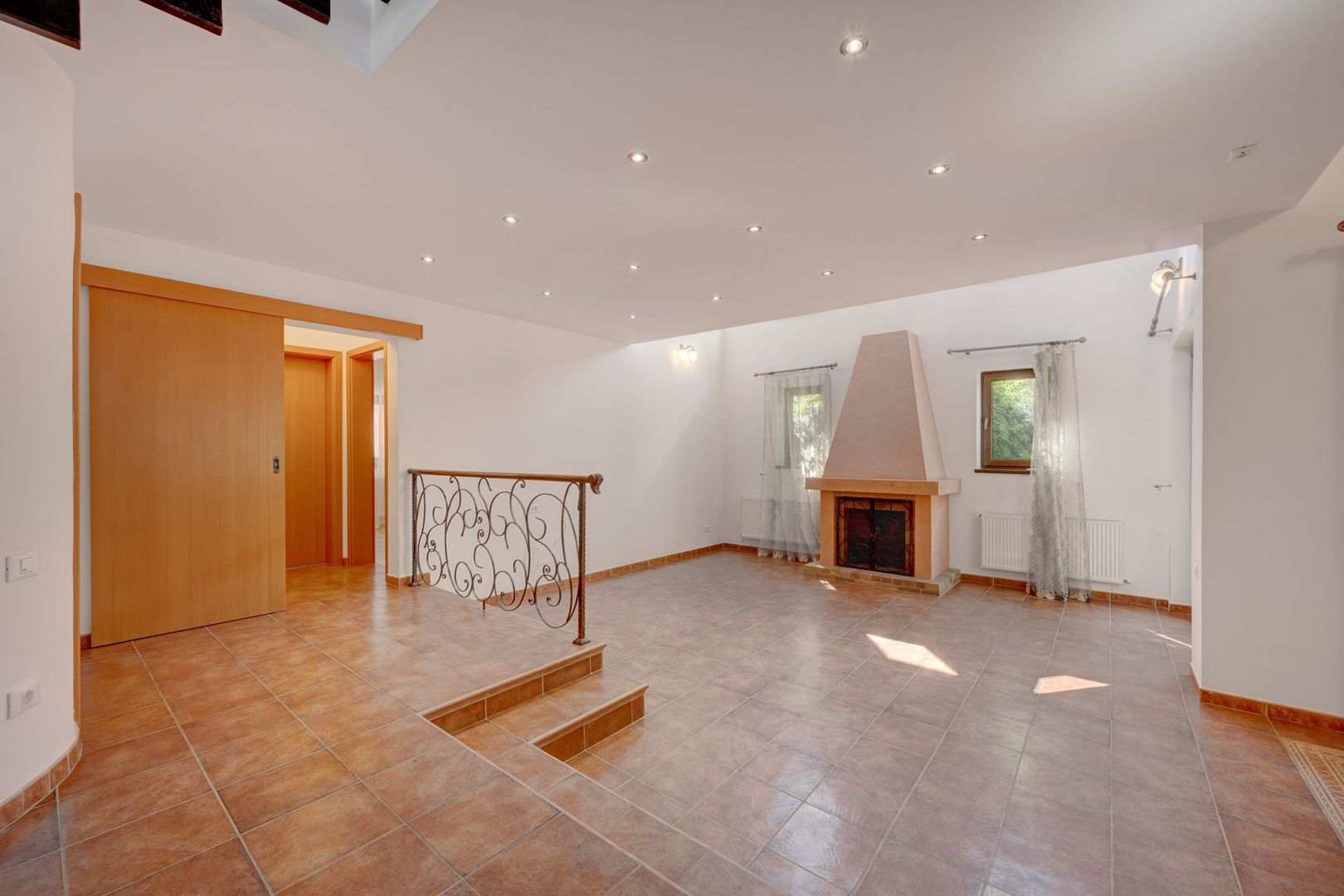 2 Vile individuale in Paradisul Verde P+M, caramida, ideal familii - Poză 2