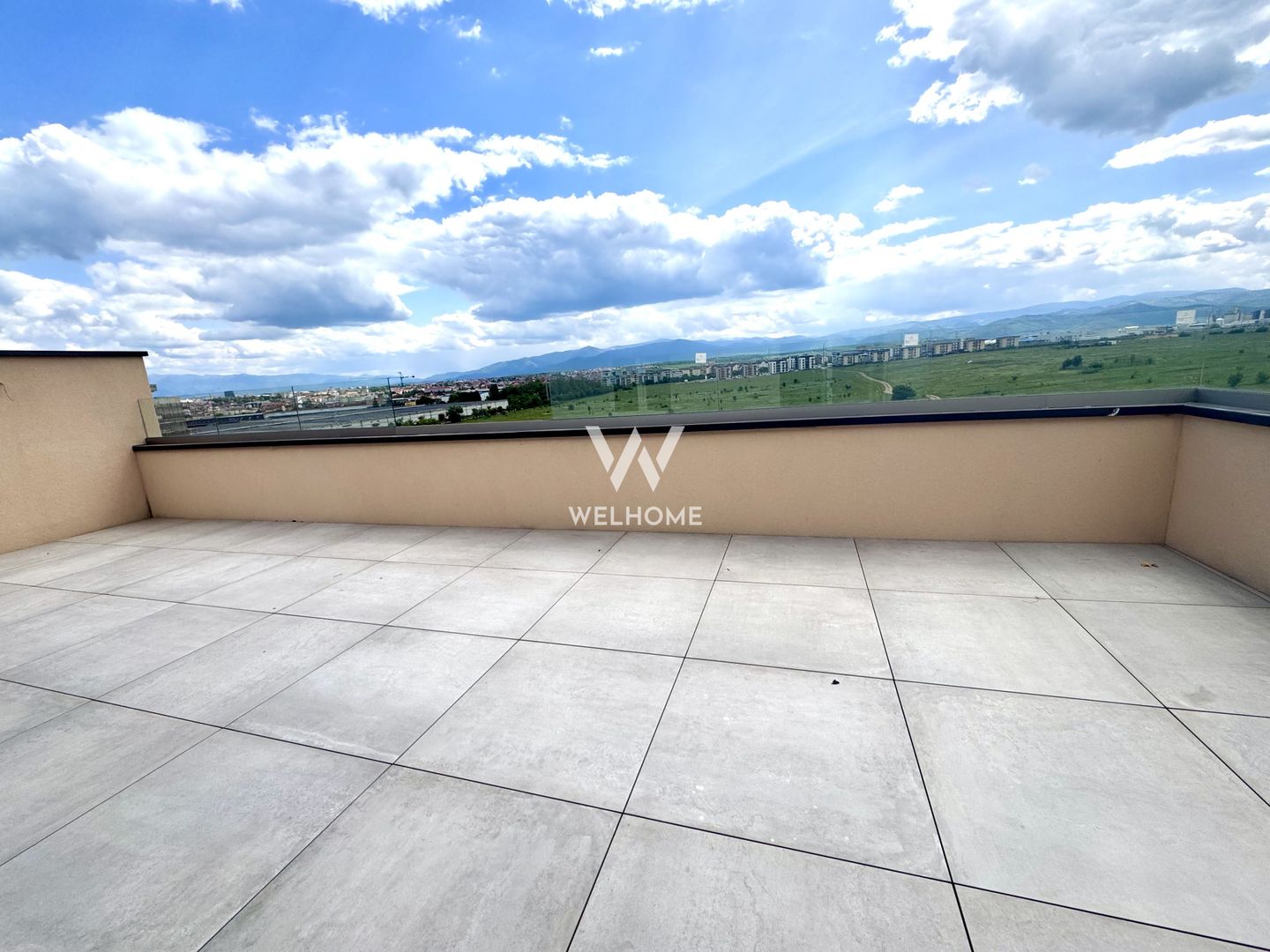 Penthouse cu terasa de 200 mp, Sibiu, COMISION 0 - Poză 9