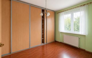Apartament cu 3 camere, decomandat, etaj intermediar, zona Iuliu Maniu - Poză 4
