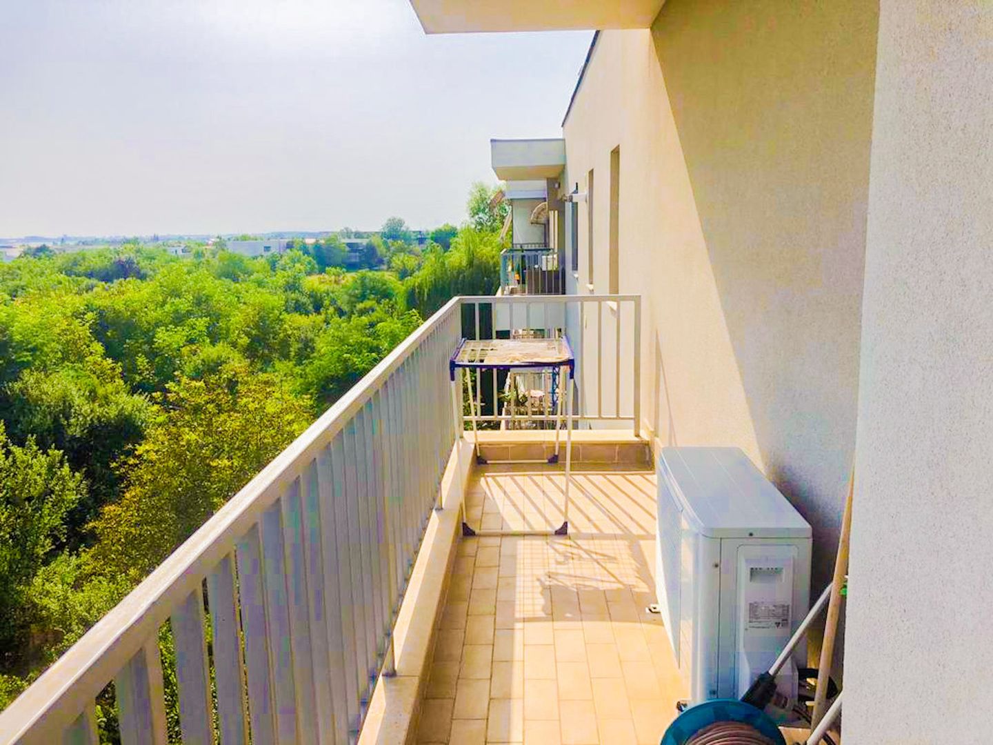 Un penthouse luminos și elegant cu priveliști de vis pe Iancu Nicolae - Poză 24