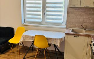 Apartament 3 camere 55 mp utili si curte 40 mp cartierul Arhitectilor - Poză 2