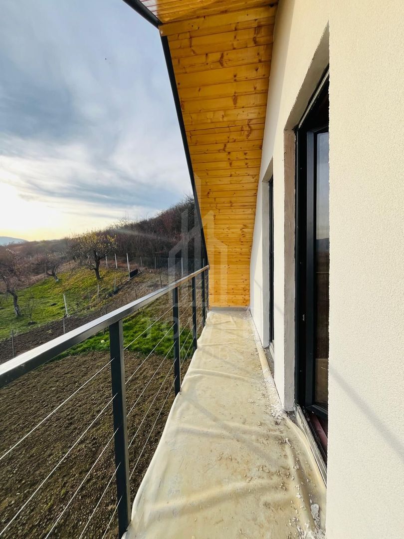 Cabana moderna cu view superb - Poză 13