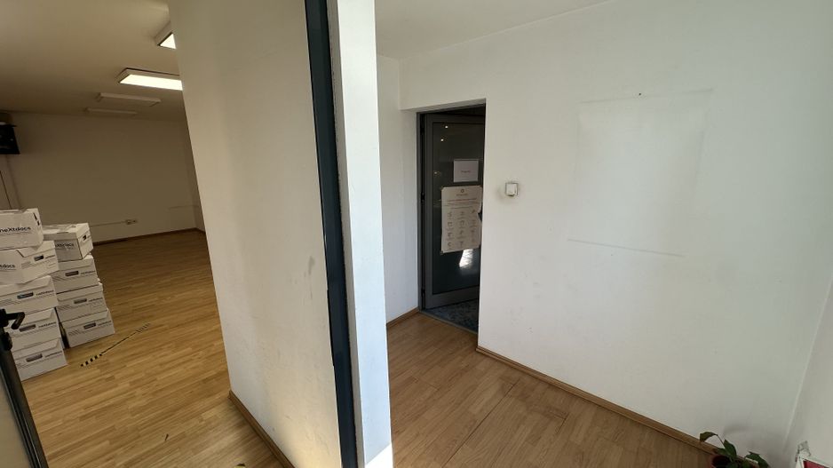 Spatiu de birou -zona strada Cluj/ 4 locuri de parcare - Poză 13