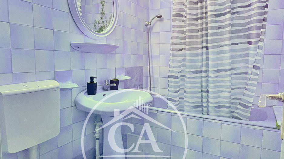 Apartament cu 3 camere în zona Decebal - Poză 4