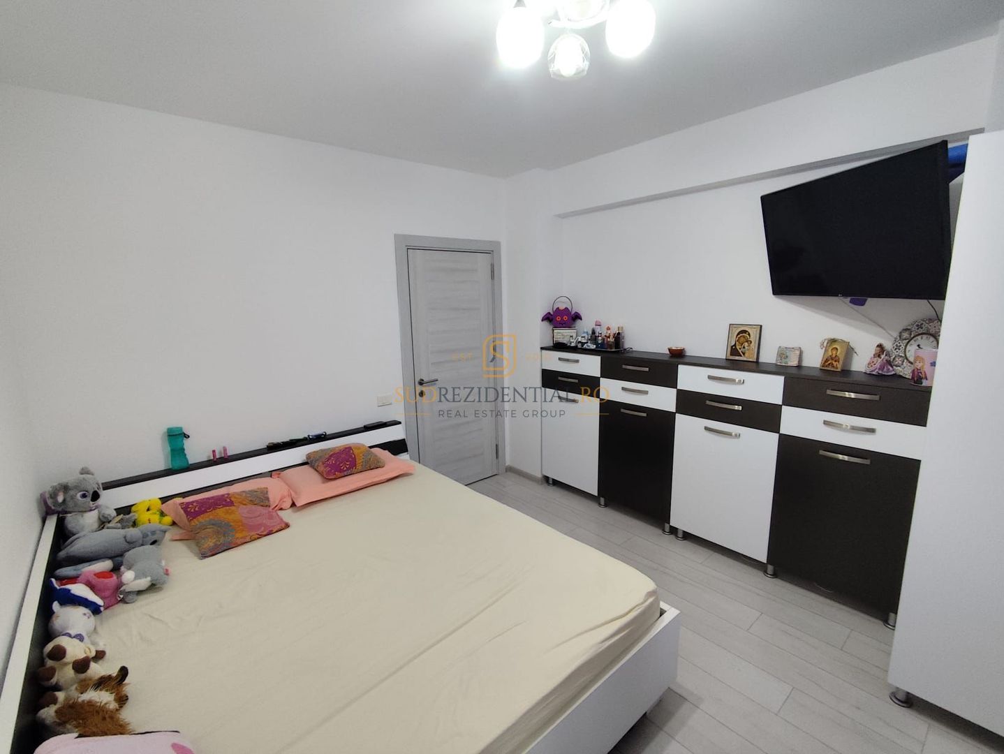 Apartament 2 camere, 55 mp, parcare inclusa, mobilat modern, Sector 4 - Poză 14