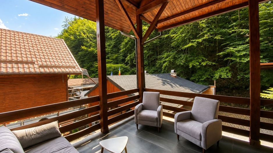 Splendoarea naturii imbinata cu stilul modern=pensiune exclusivista - Poză 9