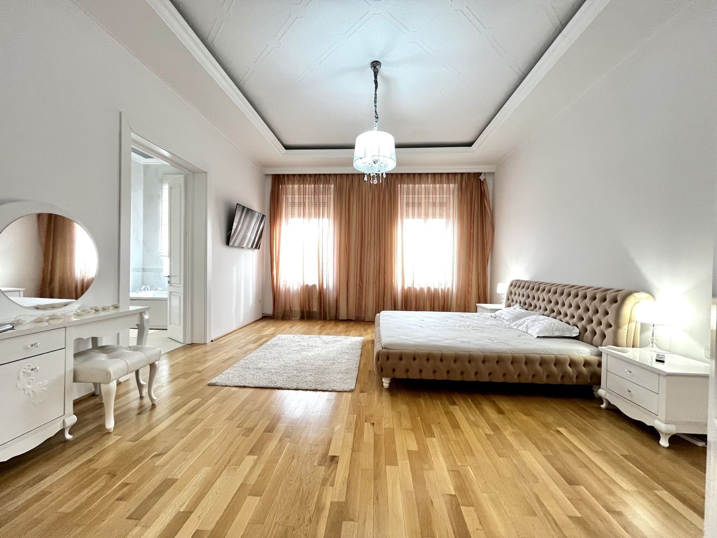 Apartament 3 camere, elegant si spațios, lângă parc, zona Centrala - Poză 9