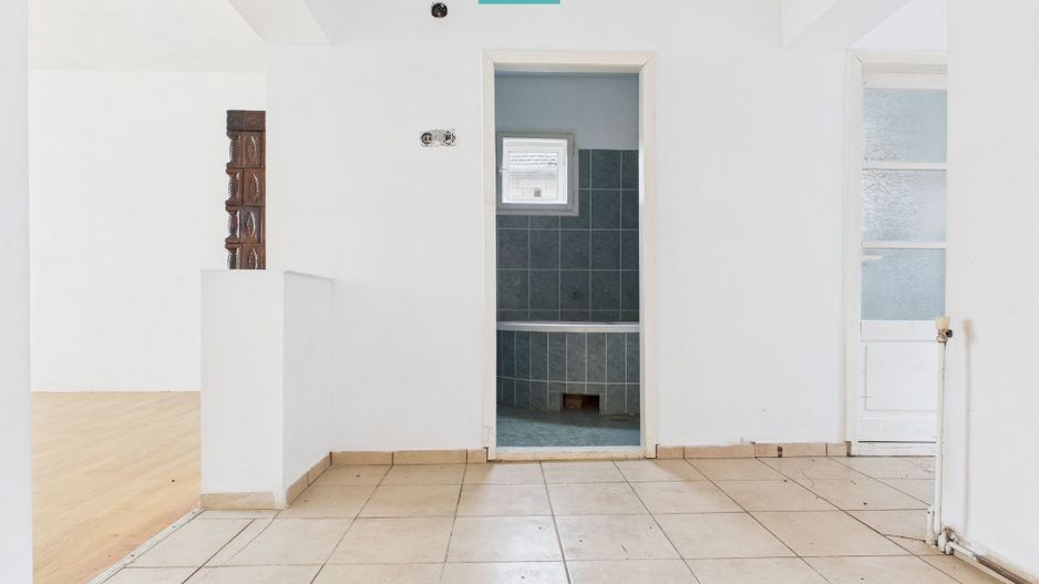 Casă modernă P+1, cu magazin, lângă orașul Sebiș - Poză 4