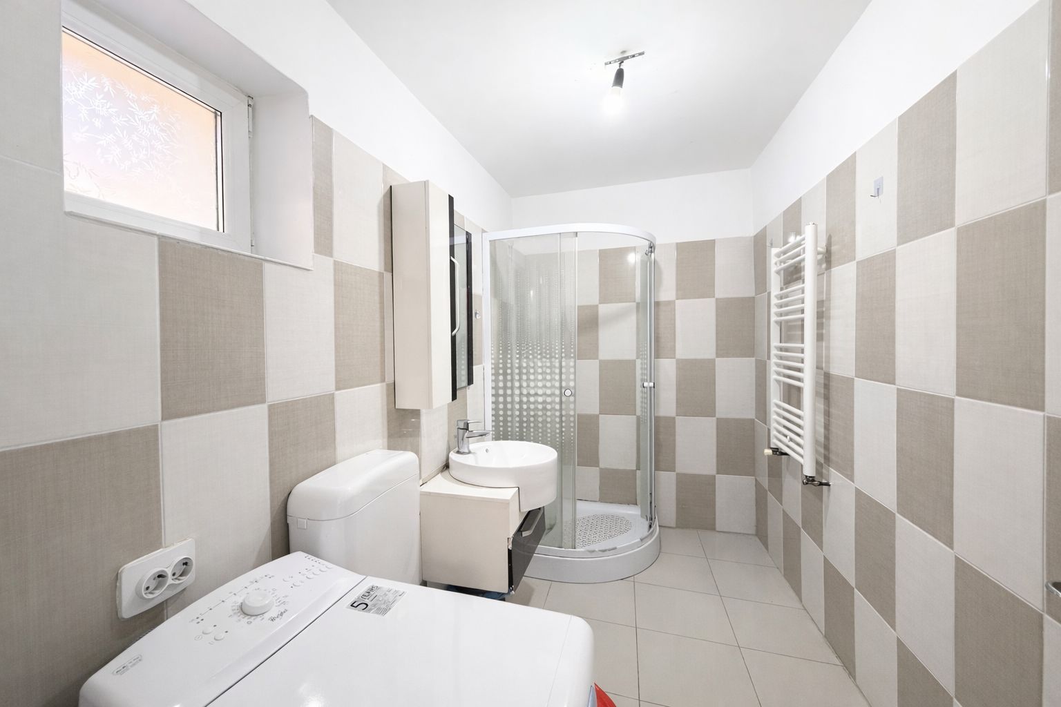 Apartament o camera, mobilat si utilat, zona Ultracentrala - Poză 6