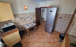 Stefan Cel Mare, spital, decomandat - Poză 2