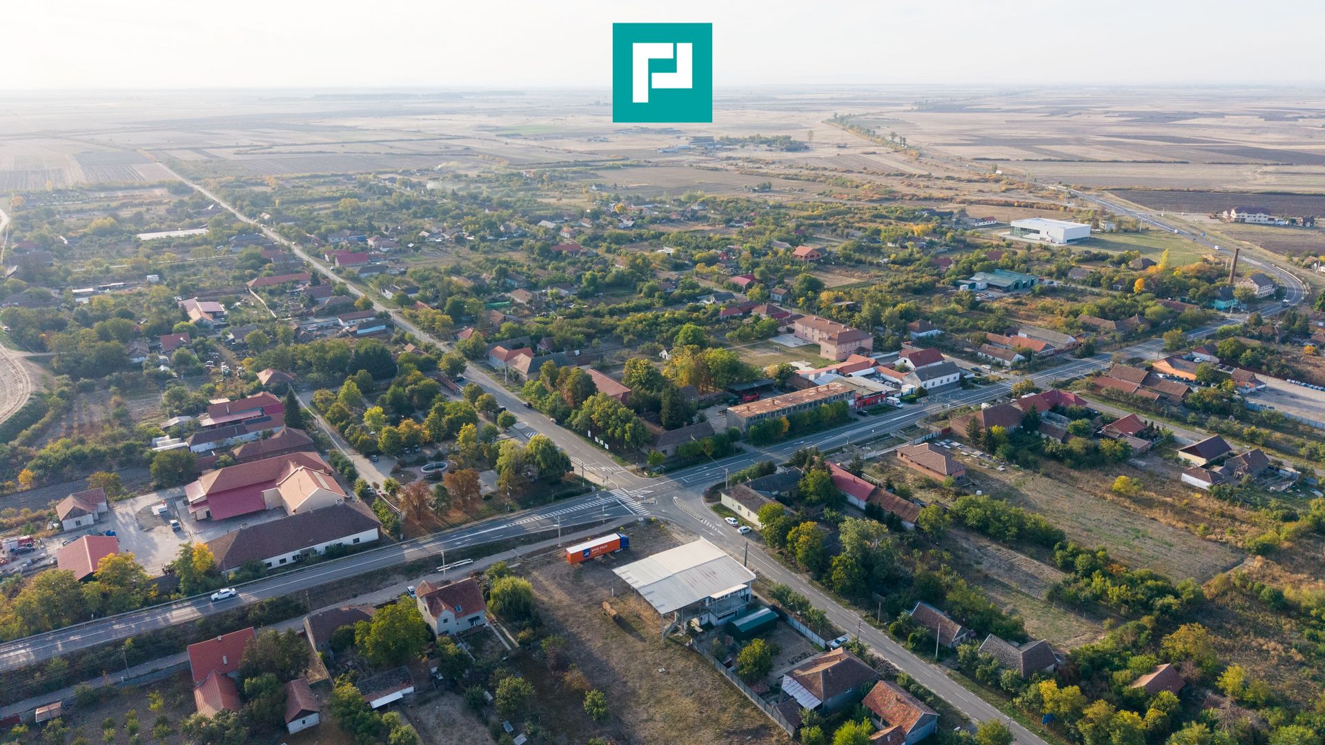 Spatiu comercial cu etaj și teren de 4000mp - Poză 5