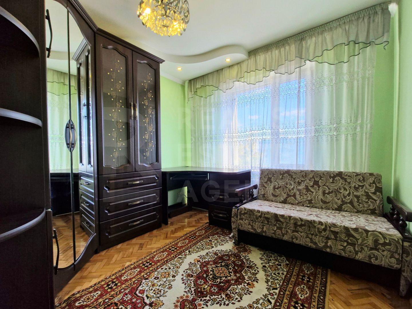 Chirie, apartament, 3 camere, Strada Calea Ieşilor, Sculeni - Poză 3