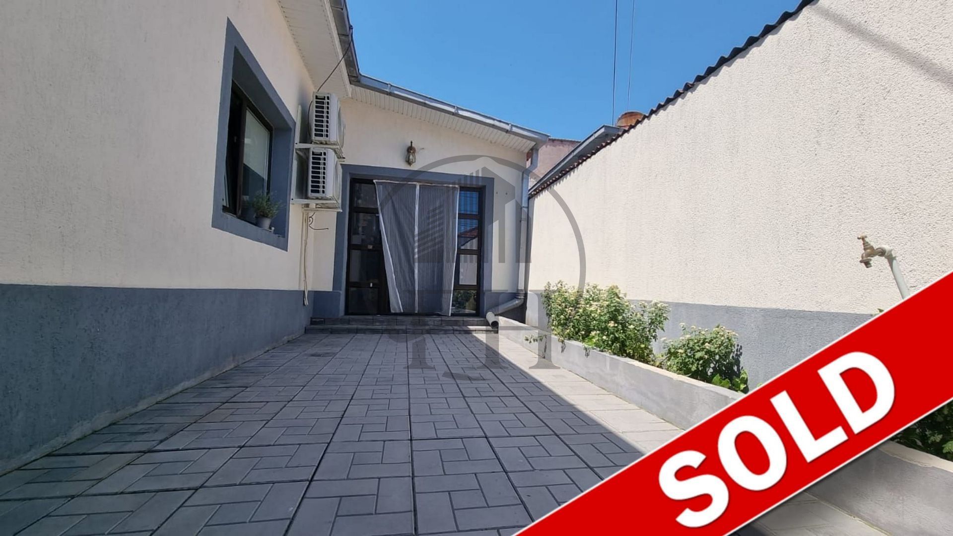 SOLD/ VANDUT Casa cu 3 camere de vanzare in zona Stadion - Constanta - Poză 1