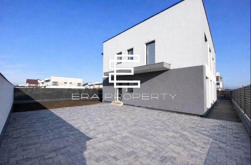 Duplex 4 camere, teren 220 mp,  Selimbar zona Triajului - Poză 1