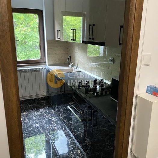 PODU ROS - 3 CAMERE - ETAJ INTERMEDIAR - RENOVAT SI MOBILAT - Poză 5