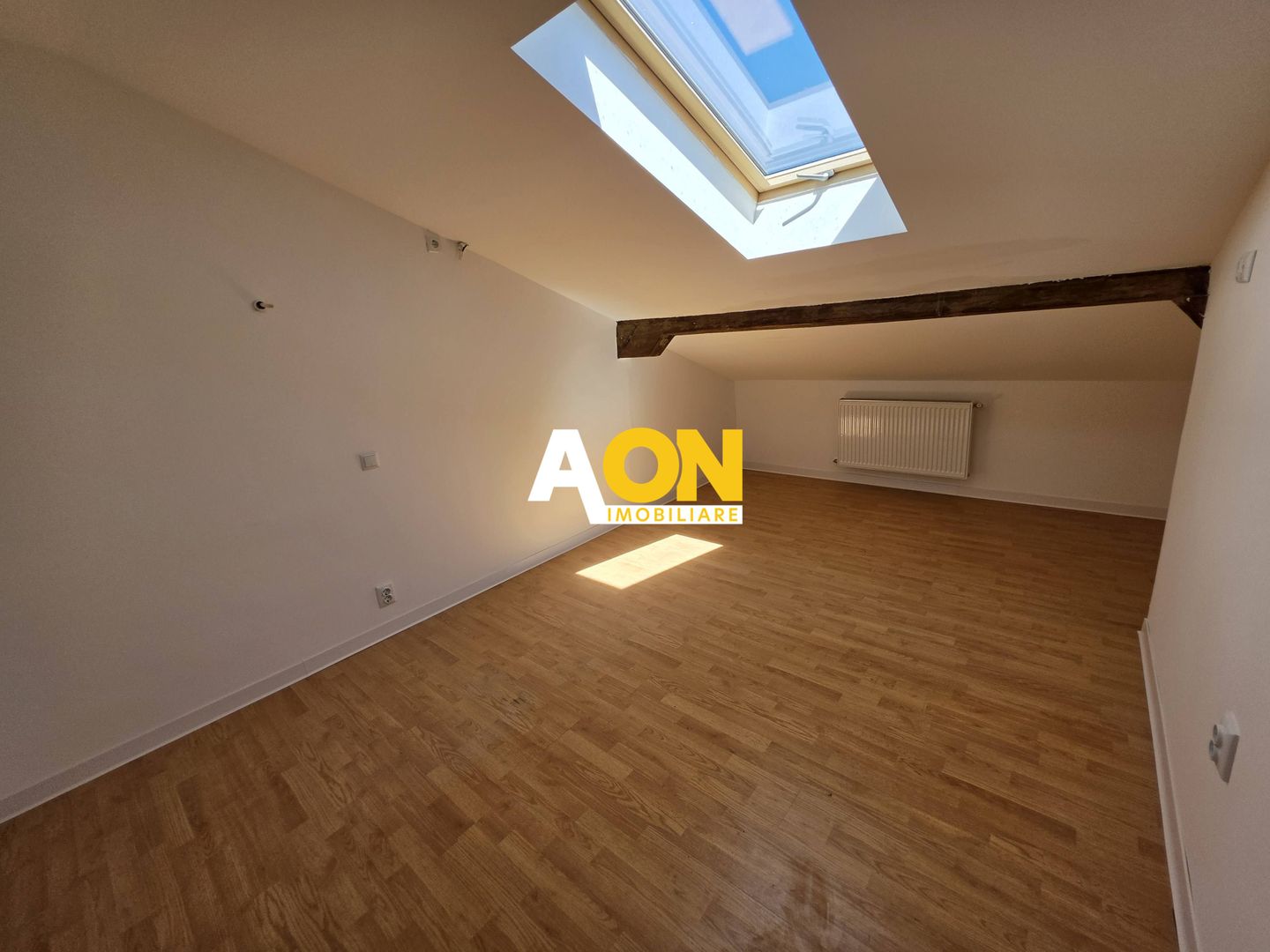 Apartament 5 camere, renovat, 68 mp utili + mansarda 52 mp,  Cetate - Poză 16