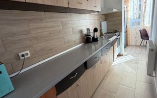 Apartament cu o camera / etaj intermediar / Zona Eroilor - Poză 4
