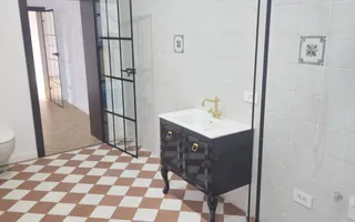 Casă renovată integral – ideală pentru birou/cabinet, sediu de firma - Poză 17