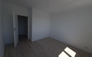 Vând apartament cu 2 camere, decomandat nou  + loc de parcare, situat in complex - Poză 10