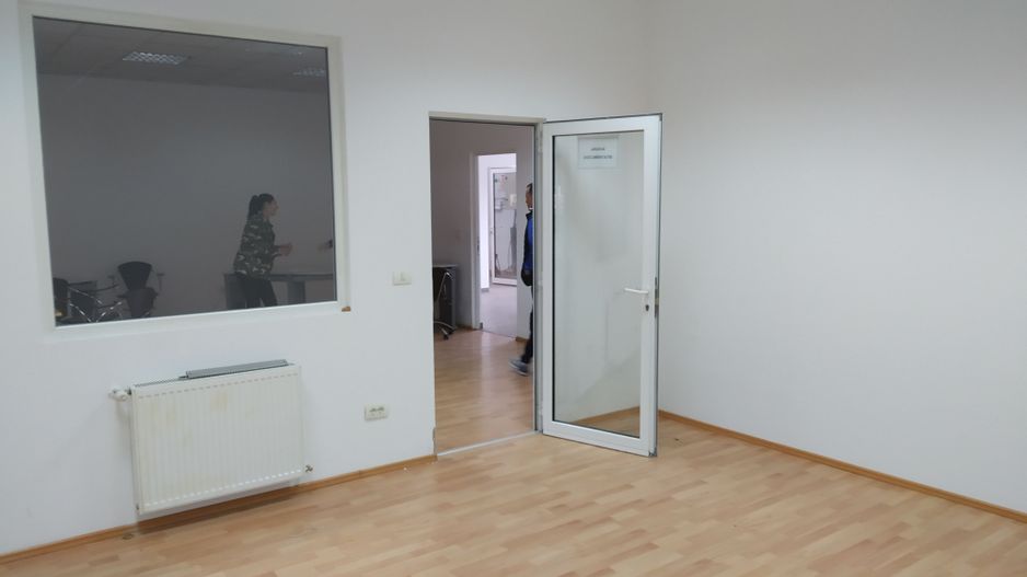 Hala  1370 mp zona C. Sagului - Poză 6