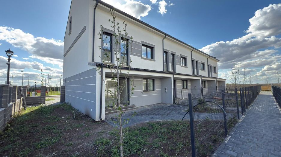 Dezvoltator - Case Premium într-un Cartier Privat. - Poză 1