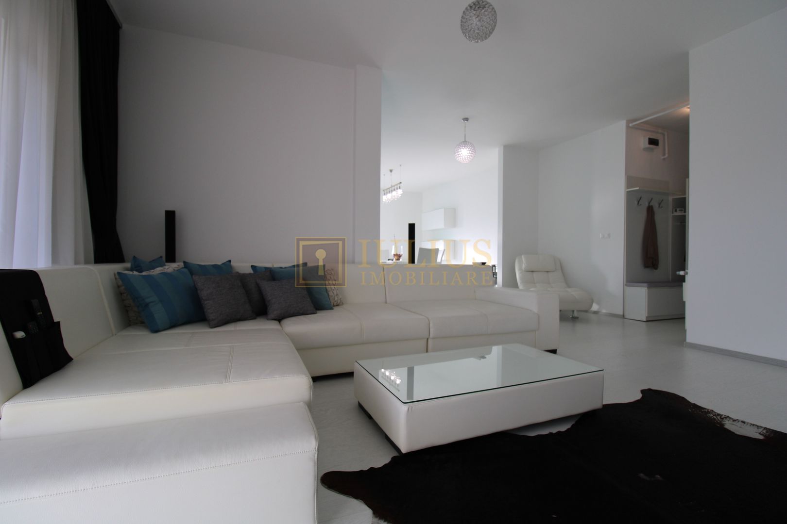 Lipovei, 4 camere + 2 bai, centrala proprie, pet-friendly - Poză 1