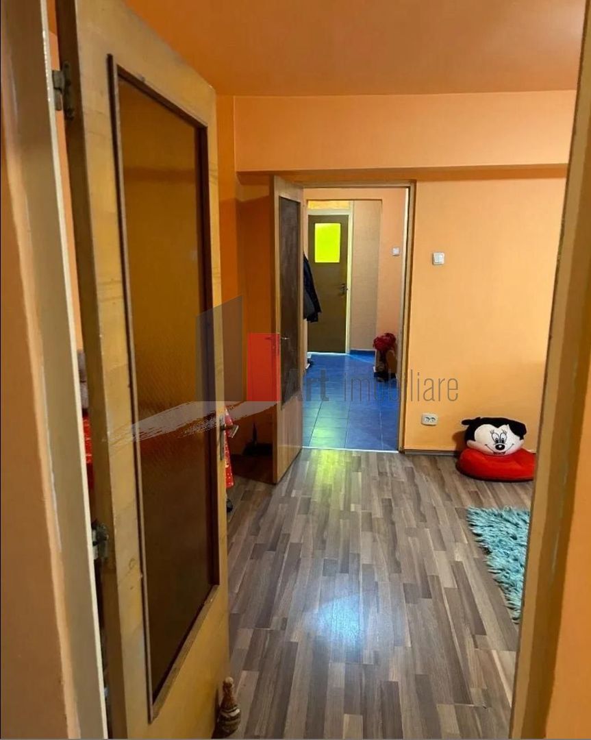 APARTAMENT DE 3 CAMERE BARCA - Poză 7