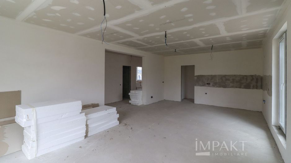 Casa individuala cu design mediteranean,  situata la periferia Cluj-Napoca, în Corusu! - Poză 3
