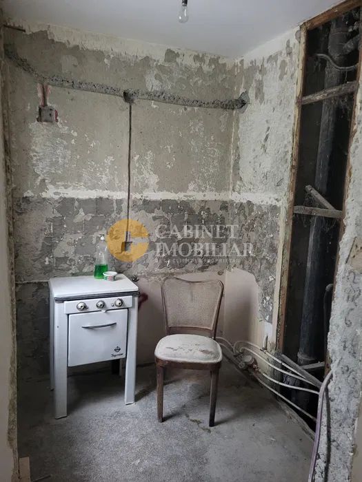 Ocazie Unică în Tătărași, Iași – Apartament cu 2 camere, gata de renovare - Poză 4