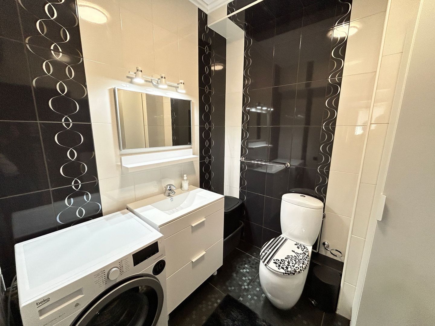 Aviatiei zona Caramfil 4 camere Parcare / Nou prima inchiriere - Poză 7