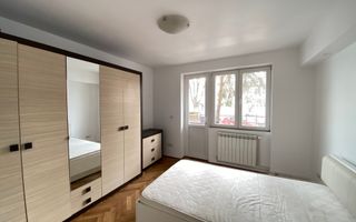 COMISION 0, Apartament/ Birou 2 Camere, 50mp, Decomandat, Zona Centrala - Poză 3