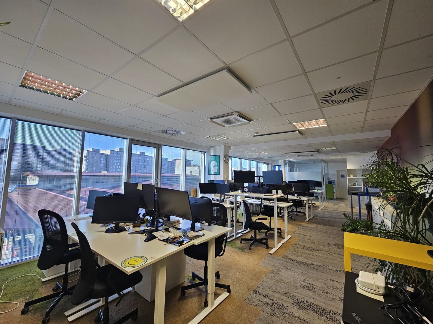 Spatiu de birouri  de inchiriat - Poză 1