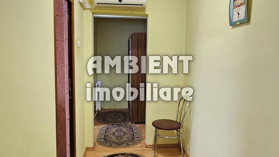 Apartament cu 3 camere, etaj 1, mobilat si utilat, zona CENTRU; - Poză 2