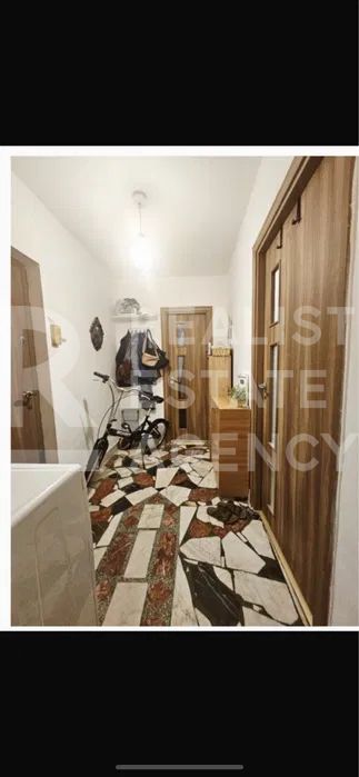 Vânzare, apartament cu 2 camere în zona Drumul Taberei - Poză 7