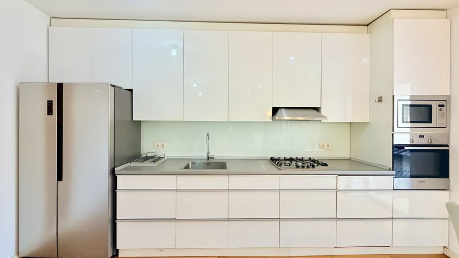 Apartament elegant -curte proprie - garaj - Poză 11