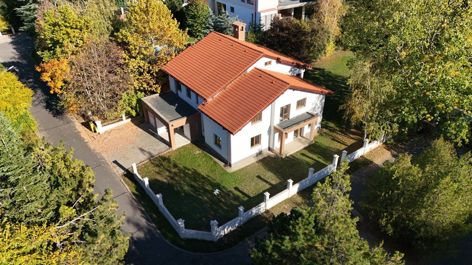 PARADISUL VERDE, VILA 507 MP, LOT 1.095 MP! - Poză 4